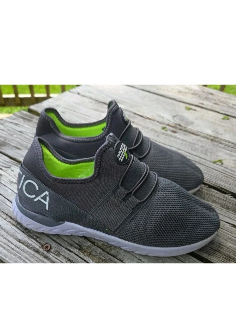 Nautica Water Swim Shoes Youth Size 5 Unisex